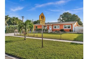 17311 NW 52nd Ave, Miami Gardens, FL 33055 - MLS#F10530141