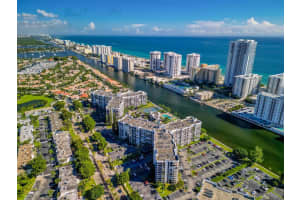 800 Parkview Dr 625, Hallandale Beach, FL 33009 - MLS#F10530224