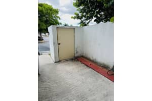 5040 Elmhurst Rd A, West Palm Beach, FL 33417 - MLS#F10530227