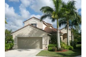 516 Live Oak Ln, Weston