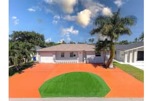 6613 Dahlia Dr, Miramar