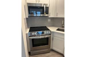 4050 N Ocean Dr 207, Lauderdale By The Sea, FL 33308 - MLS#F10530254