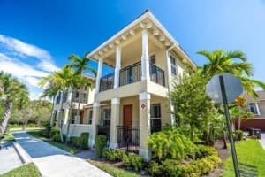 4796 Sierra Ln, Coconut Creek