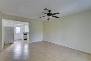 1658 NE 34th Street A, Oakland Park, FL 33334 - MLS#F10530269