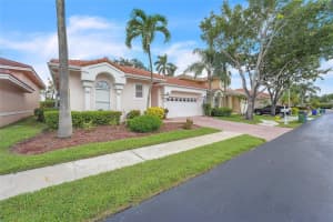 7701 Highlands Cir, Margate, FL 33063 - MLS#F10530278