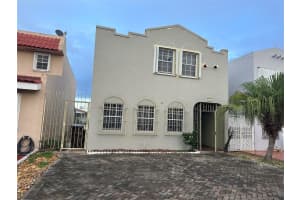 4281 W 10th Ct, Hialeah