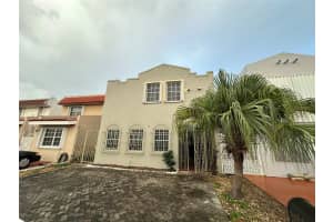 4281 W 10th Ct, Hialeah, FL 33012 - MLS#F10530302