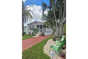 14651 Sunset Dr, Delray Beach, FL 33445 - MLS#F10530311