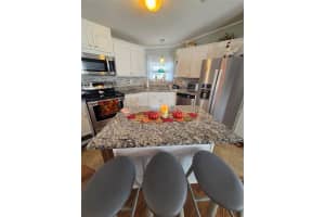 14651 Sunset Dr, Delray Beach, FL 33445 - MLS#F10530311