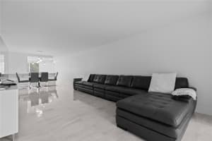 4301 Martinique Circle, Coconut Creek, FL 33066 - MLS#F10530321