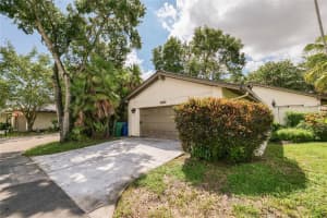 5614 Hammock Ln 113, Lauderhill, FL 33319 - MLS#F10530323