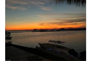 4835 E Riverside Dr, Fort Myers, FL 33905 - MLS#F10530344