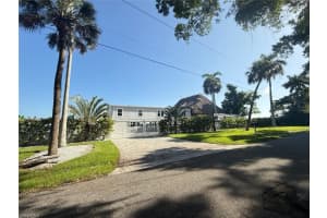 4835 Riverside Drive, Fort Myers, FL 33905 - MLS#F10530344