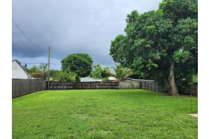 2830 JACKSON ST, Hollywood, FL 33020 Sold 11/21/25