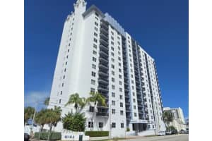 401 69th St 1613, Miami Beach, FL 33141 Sold 12/03/25