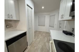 1200 SW 124th Ter 405, Pembroke Pines, FL 33027 - MLS#F10530439