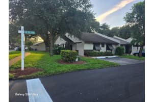 1581 NW 98th Ter, Pembroke Pines, FL 33024 Sold 12/04/25