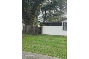 1581 NW 98th Ter, Pembroke Pines, FL 33024 Sold 12/04/25