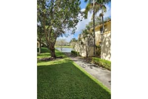 4775 SW 62nd Ave 102, Davie, FL 33314 - MLS#F10530480