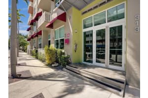 313 NE 2nd St PH02, Fort Lauderdale, FL 33301 - MLS#F10530503