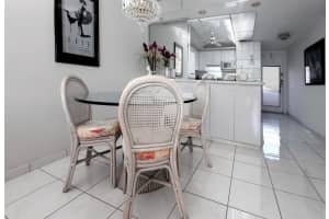 381 S HollybrookDrive 204, Pembroke Pines, FL 33025 - MLS#F10530523