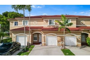 7923 N Southwood Cir, Davie, FL 33328 - MLS#F10530539