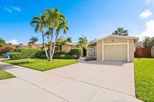 1316 Arthur St, Hollywood, FL 33019 Sold 12/24/25