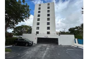 2300 NE 33rd Ave 403, Fort Lauderdale, FL 33305 - MLS#F10530565