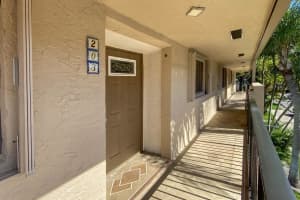 2965 NE 8th Ter 203, Oakland Park, FL 33334 - MLS#F10530586