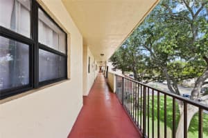 3199 Foxcroft Rd 304, Miramar, FL 33025 - MLS#F10530611
