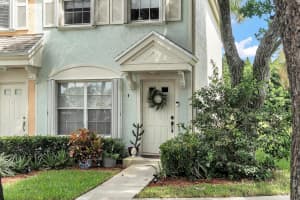 4 Key West Ct 4, Weston, FL 33326 - MLS#F10530628
