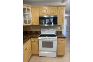 701 Gardens Dr 205, Pompano Beach, FL 33069 - MLS#F10530629