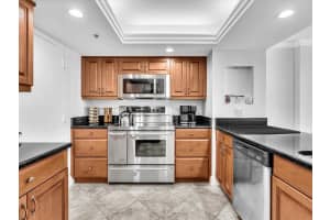 1150 Hillsboro Mile 204, Hillsboro Beach, FL 33062, Hillsboro Beach, FL 33062 - MLS#F10530646