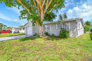6925 NW 11th St, Margate, FL 33063 - MLS#F10530649