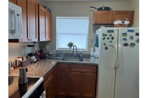 8135 Sunrise Lakes Blvd 307, Sunrise, FL 33322 - MLS#F10530653