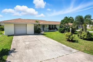 133 Peckham, Port Charlotte, FL 33952 - MLS#F10530669