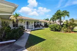 133 Peckham, Port Charlotte, FL 33952 - MLS#F10530669