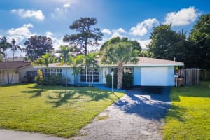 827 SE 10th Ter, Deerfield Beach, FL 33441 Sold 12/22/25