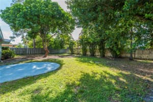 827 SE 10th Ter, Deerfield Beach, FL 33441 - MLS#F10530678