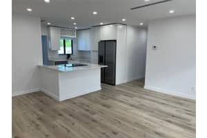 455 SW 14th Ct, Pompano Beach, FL 33060 - MLS#F10530685