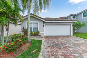 2424 SW 162nd Ave, Miramar, FL 33027 - MLS#F10530715