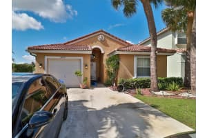 5619 Kingsmill Ct, Lake Worth, FL 33463 - MLS#F10530717