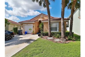 5619 Kingsmill Ct, Lake Worth, FL 33463 - MLS#F10530717