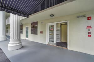 1713 Whitehall Drive, Davie, FL 33324 - MLS#F10530726