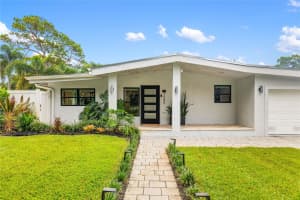 1080 E Country Club Cir, Plantation, FL 33317 - MLS#F10530730