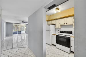 2901 Sunrise Lakes Drive, Fort Lauderdale, FL 33322 - MLS#F10530750