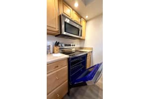 110 NW 70th St 202, Boca Raton, FL 33487 - MLS#F10530774