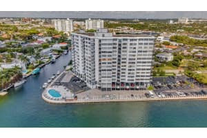 11930 N Bayshore Dr 404, North Miami, FL 33181 - MLS#F10530784