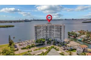 11930 N Bayshore Dr 404, North Miami, FL 33181 - MLS#F10530784
