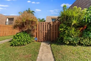581 Springdale Cir 58-A, Palm Springs, FL 33461 - MLS#F10530787